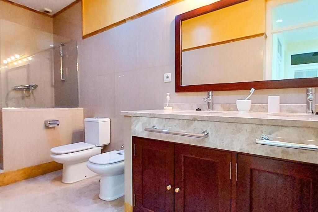 Apartamento Suite Alameda De Hercules Seville Exterior photo